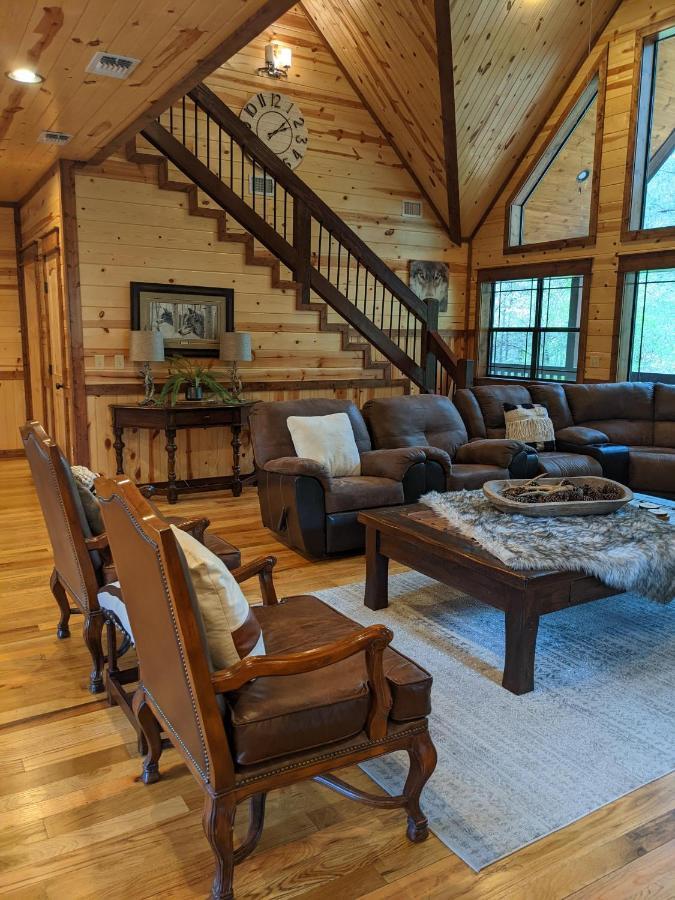 Stone Mountain Lodge 5000Sqft 6 Bed Game Room Pool Table Hot Tub Broken Bow Exterior photo