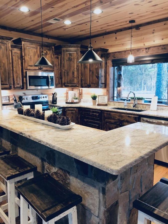 Stone Mountain Lodge 5000Sqft 6 Bed Game Room Pool Table Hot Tub Broken Bow Exterior photo