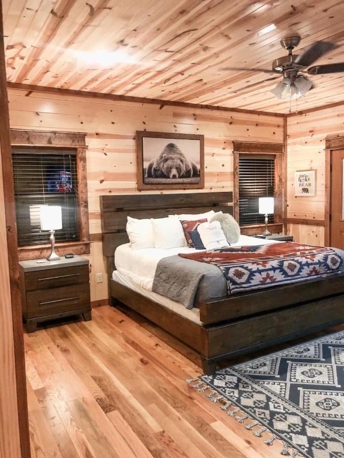 Stone Mountain Lodge 5000Sqft 6 Bed Game Room Pool Table Hot Tub Broken Bow Exterior photo
